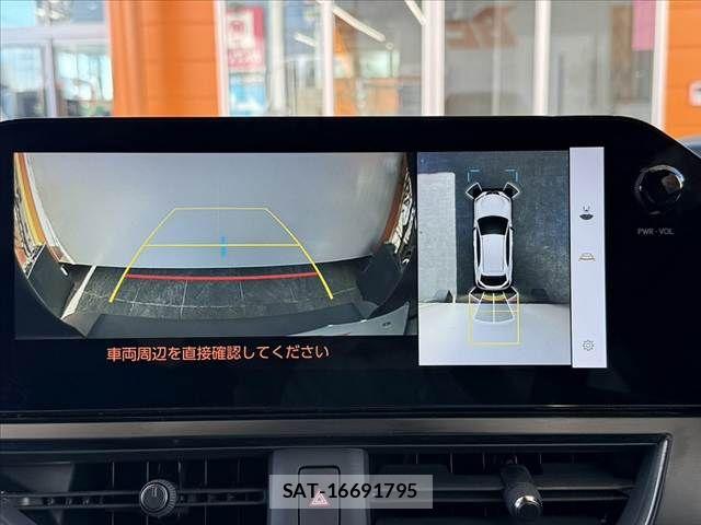 Lexus UX 2022-10 8036501-3