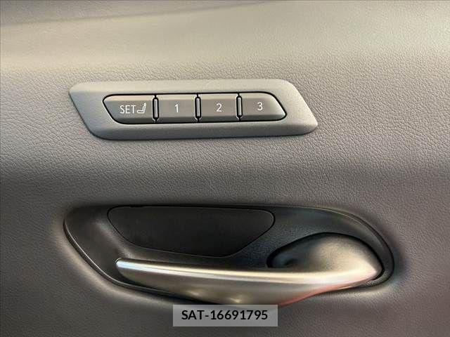 Lexus UX 2022-10 8036501-6