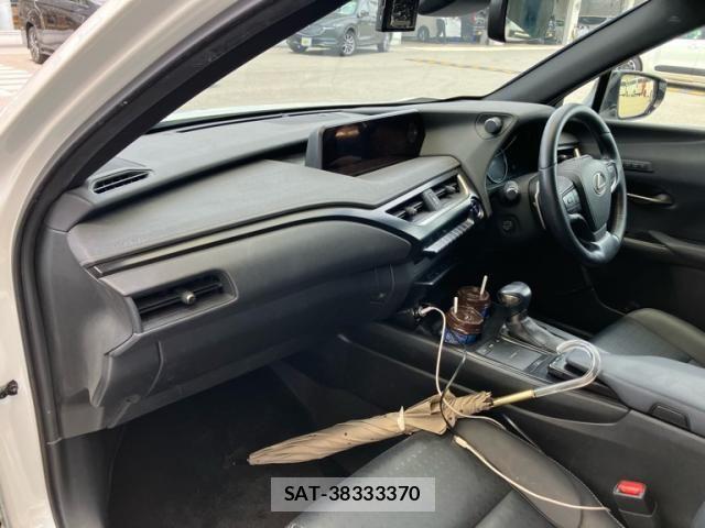 Lexus UX 2021-08 8036511-10