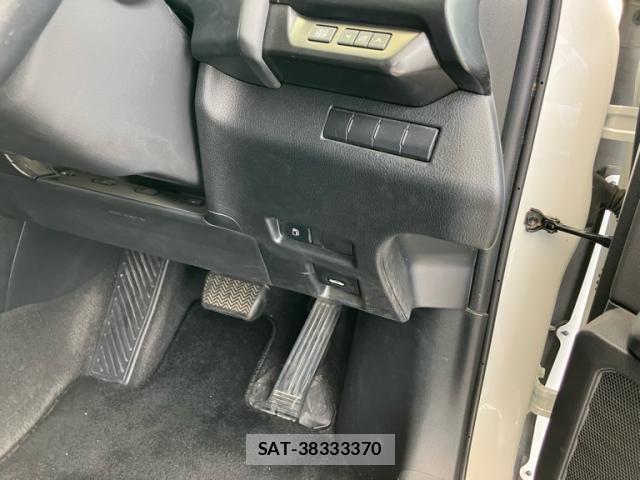Lexus UX 2021-08 8036511-15