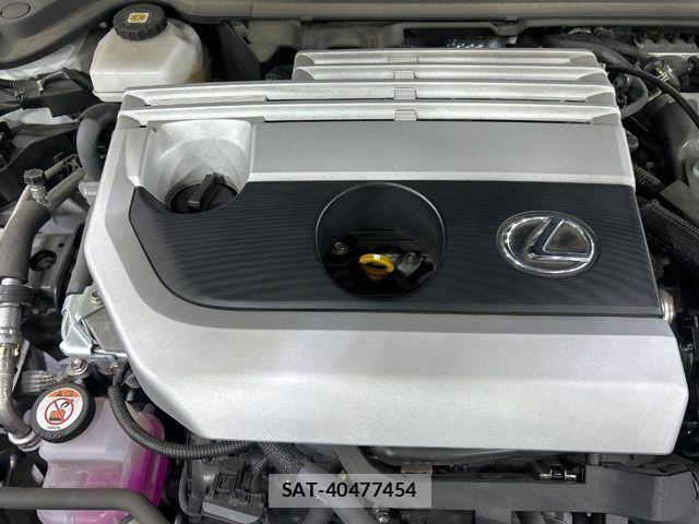 Lexus UX 2023-07 8036503-18