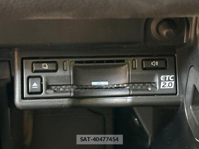 Lexus UX 2023-07 8036503-7