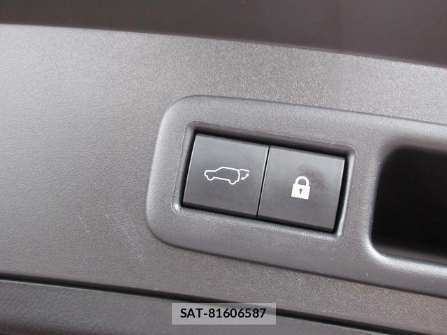 Lexus UX 2019-01 8036512-18