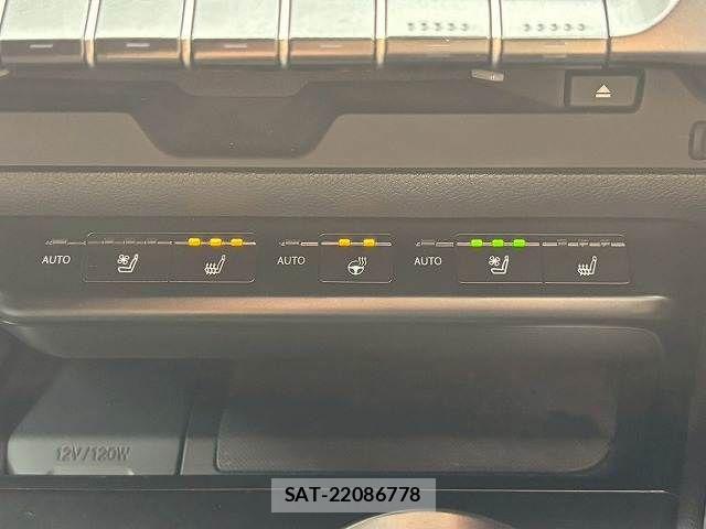 Lexus UX 2022-03 8074418-11