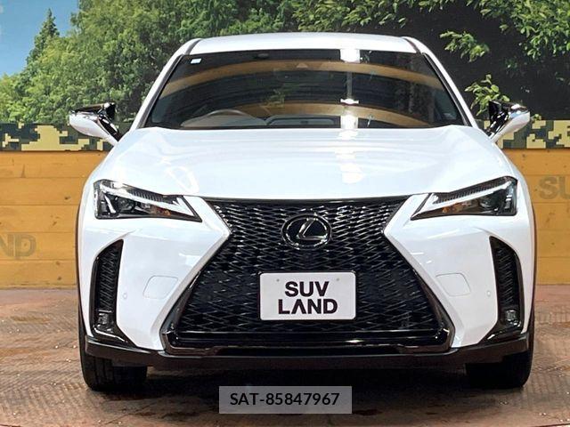 Lexus UX 2023-11 8074417-13