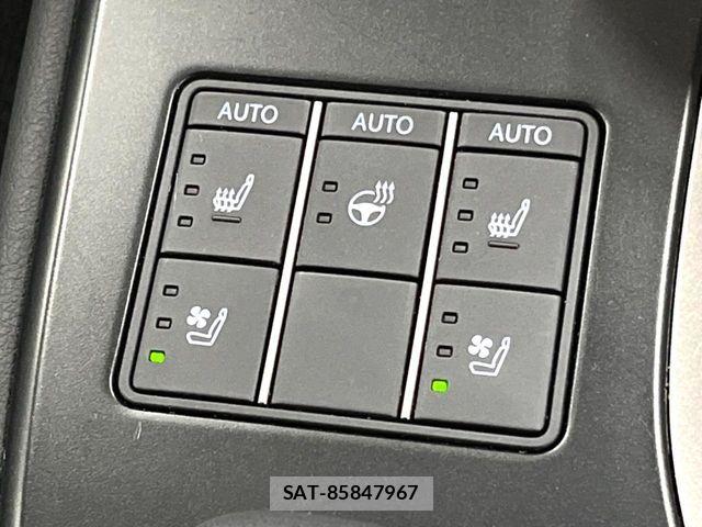 Lexus UX 2023-11 8074417-5
