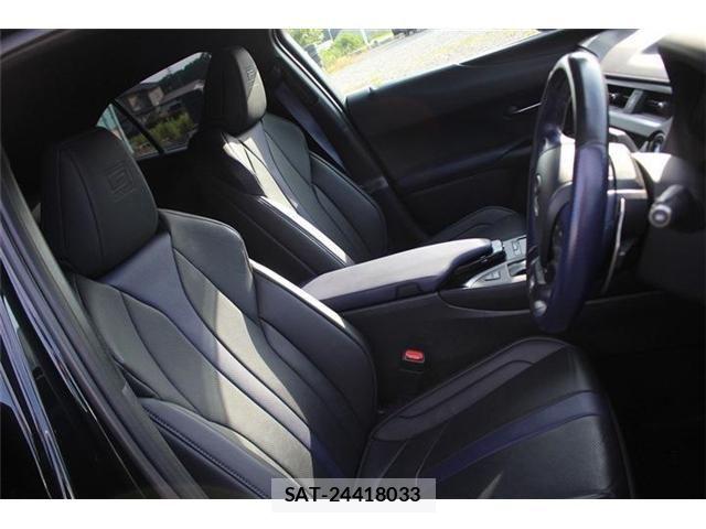 Lexus UX 2023-01 8074416-13