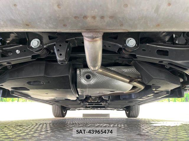 Lexus UX 2023-09 8100225-18