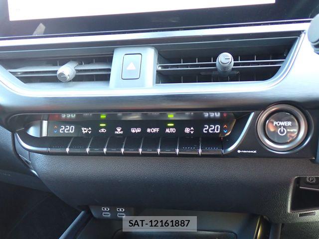 Lexus UX 2022-08 8100224-17