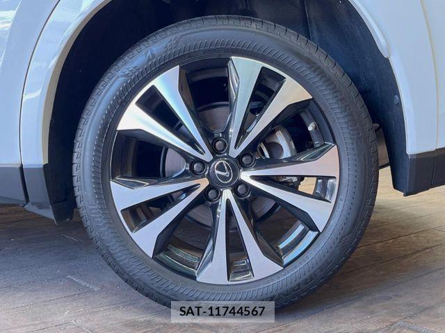 Lexus UX 2021-09 8100226-14