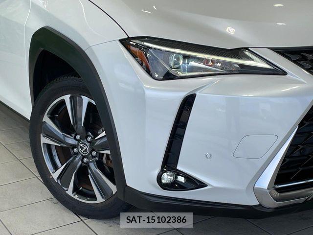 Lexus UX 2021-03 8131071-11