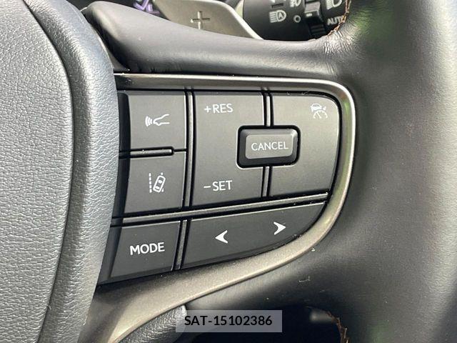 Lexus UX 2021-03 8131071-6