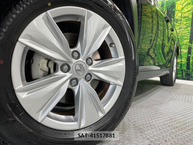 Lexus UX 2023-06 8158715-13