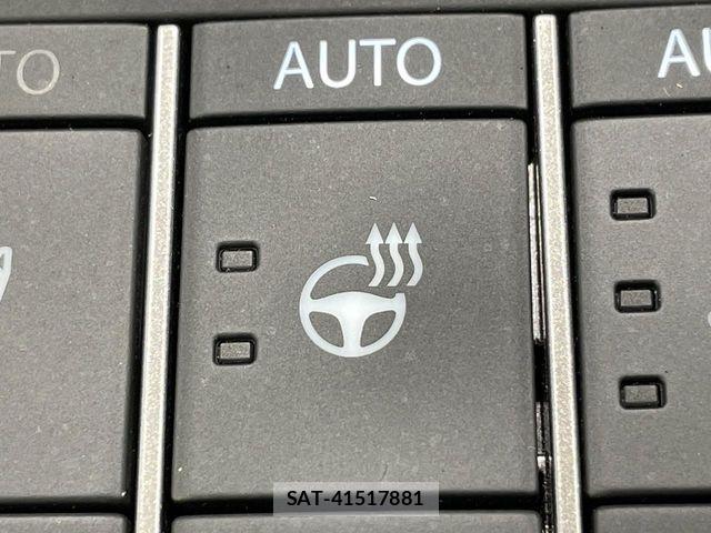 Lexus UX 2023-06 8158715-6