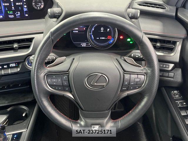 Lexus UX 2019-06 8158717-10