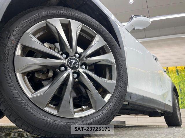 Lexus UX 2019-06 8158717-12