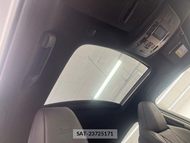 Lexus UX 2019-06 8158717-4