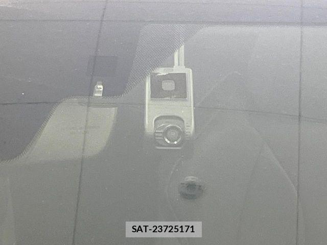 Lexus UX 2019-06 8158717-5
