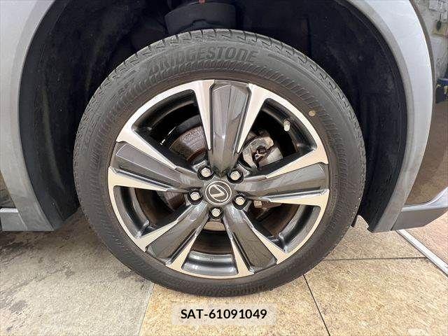 Lexus UX 2019-03 8158718-13