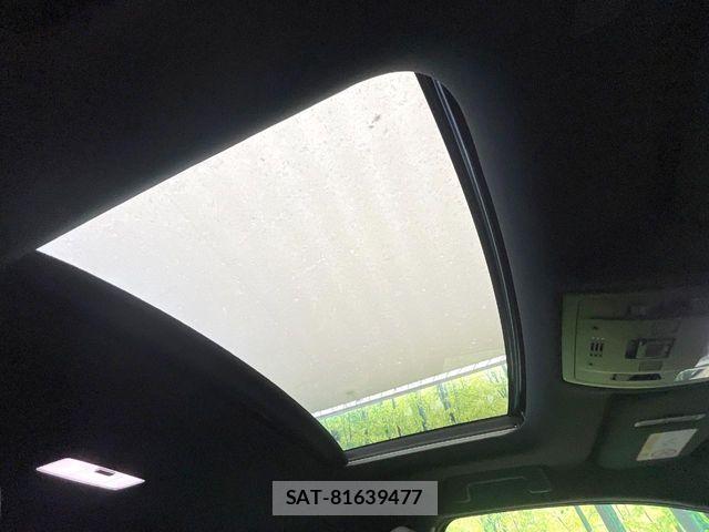Lexus UX 2020-05 8208475-2