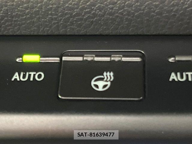 Lexus UX 2020-05 8208475-6