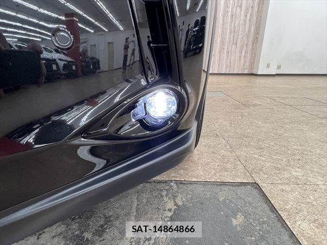 Lexus UX 2023-07 8208474-11