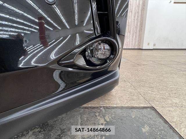 Lexus UX 2023-07 8208474-21