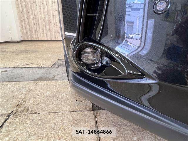 Lexus UX 2023-07 8208474-23