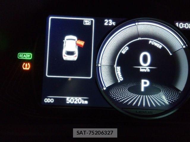Lexus UX 2019-07 8208476-22