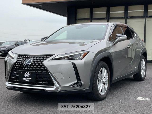 Lexus UX 2019-07 8208476-5