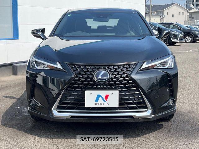 Lexus UX 2019-09 8208477-13