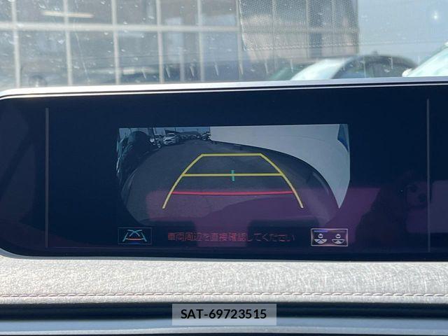 Lexus UX 2019-09 8208477-3