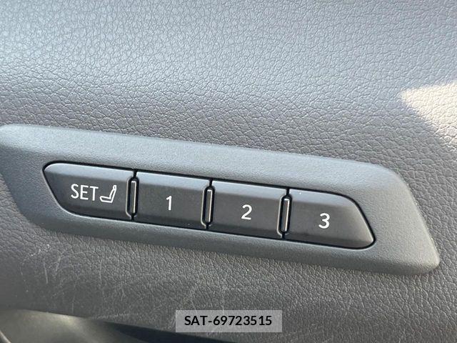 Lexus UX 2019-09 8208477-6
