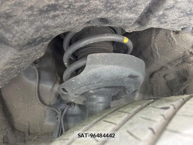 Lexus UX 2019-07 8208478-19