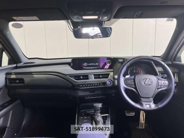 Lexus UX 2021-11 8230666-6