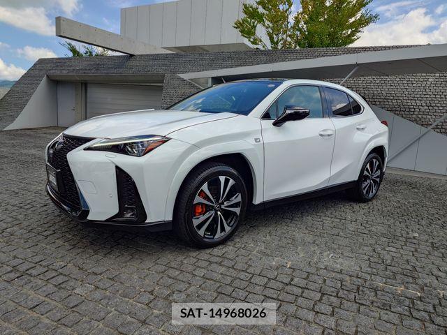 Lexus UX 2024-03 8245780-1