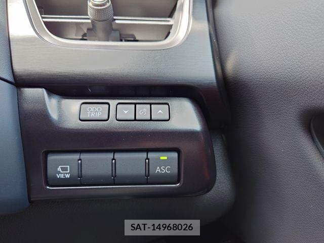Lexus UX 2024-03 8245780-19