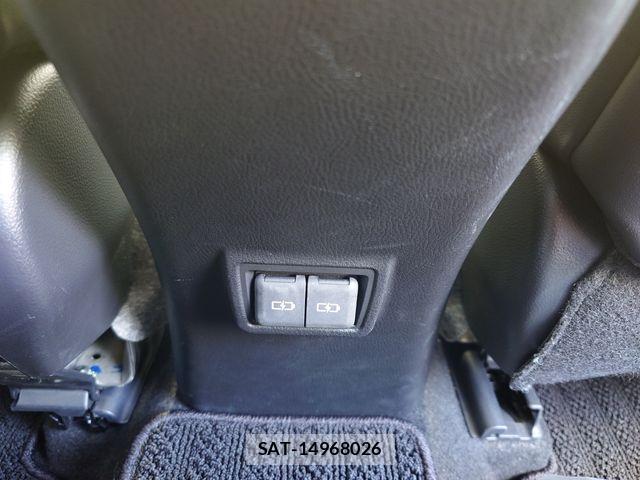 Lexus UX 2024-03 8245780-21