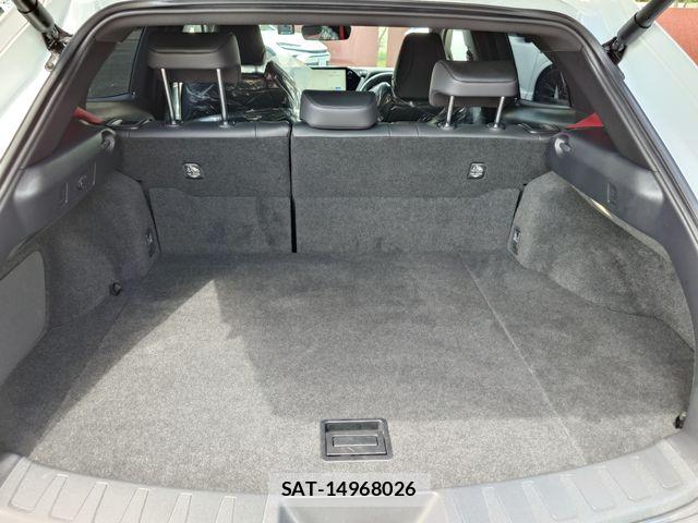 Lexus UX 2024-03 8245780-22