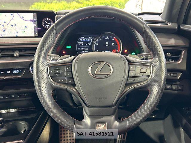 Lexus UX 2018-12 8245781-10