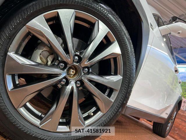 Lexus UX 2018-12 8245781-12