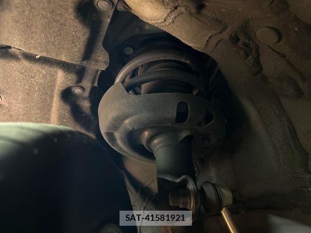 Lexus UX 2018-12 8245781-19