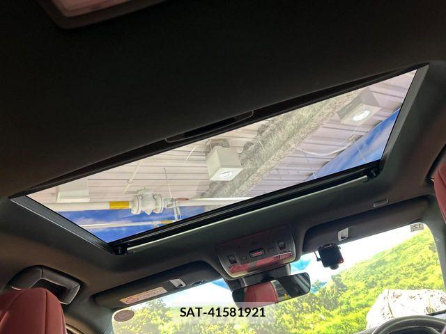 Lexus UX 2018-12 8245781-2