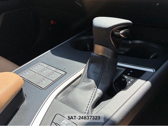 Lexus UX 2023-12 8315241-14