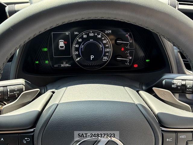 Lexus UX 2023-12 8315241-18