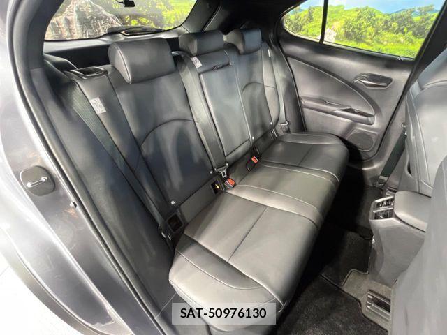 Lexus UX 2022-02 8315242-10