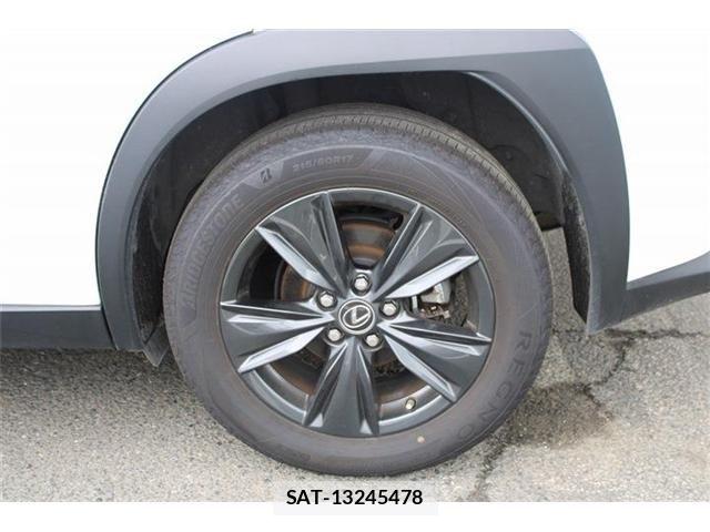 Lexus UX 2023-06 8336630-23
