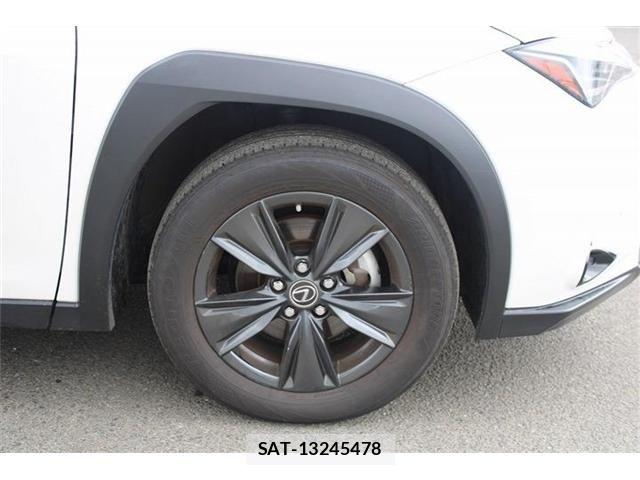 Lexus UX 2023-06 8336630-25