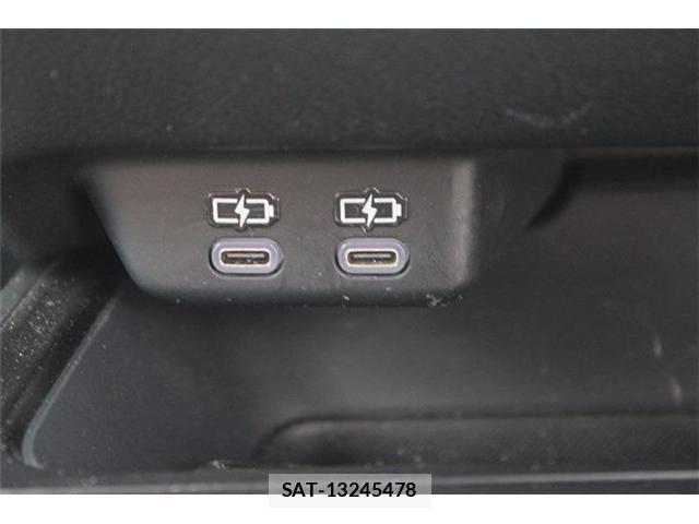 Lexus UX 2023-06 8336630-5