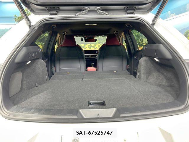 Lexus UX 2019-07 8336623-10